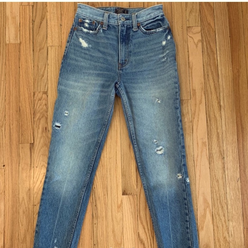 high rise mom jeans!!
